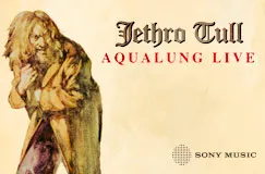 Text: "Jethro Tull Aqualung Live". Illustration: Ein Mann mit langen Haaren und Bart in einem Mantel.