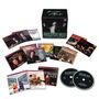 "Riccardo Muti" steht groß auf einer Box. CDs und Hüllen sind um die Box verteilt., 33 CDs und 4 DVDs