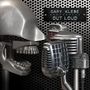 Text: "GARY KLEBE OUT LOUD". Ein Metallschädel und mehrere Mikrofone vor einem perforierten Hintergrund., LP
