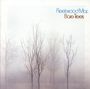 Texte: "Fleetwood Mac", "Bare Trees". Illustration von kahlen Bäumen in nebliger Landschaft.