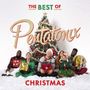 "The Best of Pentatonix Christmas" steht über einer Gruppe fröhlicher Menschen vor einem geschmückten Weihnachtsbaum., CD