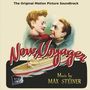 "Now, Voyager", Musik von Max Steiner. Ein Paar blickt sich verliebt an, darunter ein stilisiertes Kreuzfahrtschiff., CD