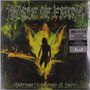 Text oben: "Cradle of Filth". Unten: "Damnation and a Day". Silhouette vor feurigen Flügeln, dunkler und mystischer Hintergrund., 2 LPs