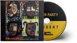 CD mit gelbem und schwarzem Design, daneben eine bunte Illustration von vier abstrakten Gesichtern., CD