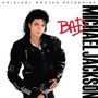 Aufschrift „ORIGINAL MASTER RECORDING“, „BAD“, „MICHAEL JACKSON“. Person in schwarzer Lederjacke mit vielen Schnallen.