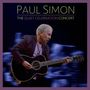„PAUL SIMON: THE QUIET CELEBRATION CONCERT“. Ein Mann spielt Gitarre vor verschwommenem Hintergrund., 2 CDs