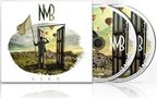 Text: NMB, L.I.F.T.  
Ein Mann mit Fahne steht vor offenen Türen in einer surrealen Landschaft mit Heißluftballons., 2 CDs