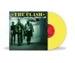 "THE CLASH, SHOULD I STAY OR SHOULD I GO." Unscharfes Bild von drei Männern, gelbe Vinyl-Schallplatte rechts im Bild.