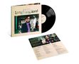 Aufschrift: "Ringo Starr Long Long Road." Schallplatte mit Coverbild eines Mannes im Anzug und Foto mit Friedenszeichen., LP