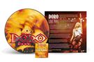 "DORO LIVE 1993" in großen weißen Buchstaben. Eine Vinyl-Schallplatte mit gelber und orangefarbener Grafik. Frauenfoto rechts., LP
