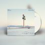 Text: Max Richter, While the Flood Rages. Cover mit surrealer Landschaft, großem Baumskulptur, Mensch und Boot., CD