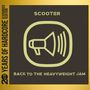 Auf goldenem Hintergrund: "20 YEARS OF HARDCORE EXPANDED EDITION". Ein Megafon-Logo mit dem Text "SCOOTER" oben.