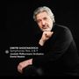 Text: "DMITRI SHOSTAKOVICH Symphonies Nos. 6 & 9 Janáček Philharmonic Orchestra Daniel Raiskin." Ein Mann in schwarzer Kleidung.