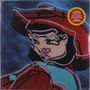 Ein runder Aufkleber besagt: "Tami Neilson Neon Cowgirl". Illustration im Pop-Art-Stil zeigt Frau mit rotem Hut.