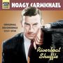 "Hoagy Carmichael", "Original Recordings 1927–1938", "Riverboat Shuffle". Ein Mann in Anzug lehnt an einem Klavier.