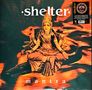 Texte: "shelter", "mantra". Illustration einer sitzenden Gestalt mit mehreren Armen, in traditioneller Kleidung und Kopfschmuck.