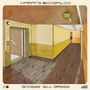„Karate Boogaloo“ oben, „Exit“ an der Decke, „Access All Areas“ unten. Illustration eines Flurs mit Fahrstuhl., CD