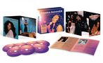 "DONNA SUMMER - THE CASABLANCA STUDIO ALBUMS" steht auf einer Box. Sie enthält CDs und Albumcover mit Fotos der Sängerin., 7 CDs