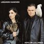 "LEBANON HANOVER", "ASYLUM LULLABIES". Zwei Menschen in schwarzen Ledermänteln, eine hält trockene Blumen, ein Kakadu auf der Schulter., LP