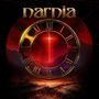 Text: "Narnia". Eine rote, dramatische Landschaft, durchzogen von einem römischen Ziffernblatt; ein leuchtendes Kreuz im Zentrum., LP