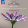 "Bedřich Smetana Piano Works, Piano Sonata in G minor, Czech Dances, Books 1 and 2, Bogang Hwang." Nahaufnahme einer Blume.