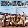 "Me First and the Gimme Gimmes", "Blow in the Wind". Fünf Männer in Anzügen mit Fez vor einer Brücke und einem Auto. , LP