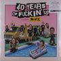 "40 Years of Fuckin' Up. A film by NOFX." Cartoonfiguren vor einem Van und ein Pool mit einer Person auf einer Luftmatratze., 2 LPs