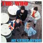 Oben roter Text: THE WHO. Unten blauer Text: MY GENERATION. Vier Männer schauen nach oben, umgeben von großen, weißen Fässern., 2 LPs
