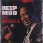 Titel: "DEEP MUD". Künstler: MUD MORGANFIELD. Ein Mann mit Mikrofon in der Hand, nachdenklicher Ausdruck., LP