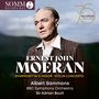 Ernest John Moeran, Symphony in G Minor, Violin Concerto. Mann in gestreiftem Anzug vor unscharfem Hintergrund., CD