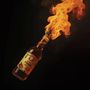 Flasche mit Etikett "Blind Adam", in Flammen; schwarzer Hintergrund., LP