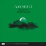 „Ivan Moult: Stood Out in the Storm“ auf grünem Hintergrund, Mond und Wolken darunter., CD