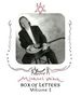 "Michael Veitch, Box of Letters, Volume 1." Ein Mann mit Gitarre sitzt, umrahmt von minimalistischen Illustrationen., 3 CDs