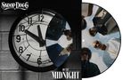 Texte: "10 TIL' MIDNIGHT", "SNOOP DOGG". Links eine Wanduhr, rechts eine Schallplatte mit Personen, die nach unten schauen., LP