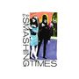 Text: „the SMASHING TIMES“. Drei Personen in modischer Kleidung vor einem farbigen Hintergrund., LP