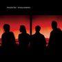 Text: "Porcupine Tree /// Arriving somewhere...". Vier silhouettierte Personen vor einem roten Hintergrund., 2 CDs und 1 Blu-ray Disc