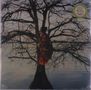 Text: "Gatlin", "The Scarlet Daughter", "Tarte-Mantic". Ein Mensch in rotem Umhang steht in einem kahlen Baum am Wasser., LP