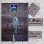 "Art Pepper: Unreleased Art, Vol. III. The Croydon Concert May 14, 1981." Ein Mann im Anzug lehnt an einer Backsteinmauer., 2 CDs