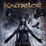 „Kamelot“ in goldener Schrift, darunter „dark asylum.“ Eine Frau in Leder mit Krone und verbundenen Augen, umgeben von Krähen., CD