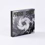 „PERFECT STORM“ steht in großen Buchstaben über einem dunklen, spiralförmigen Wirbelmuster.