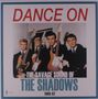 "DANCE ON" in Rot, "THE SAVAGE SOUND OF THE SHADOWS" 1960-62. Vier Männer in Anzügen mit Gitarren., LP