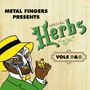 "METAL FINGERS PRESENTS SPECIAL HERBS VOLS 9 & 0." Illustration: Person mit Metallmaske, gelbem Hut und grünem Anzug., CD