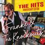 "The Hits Anniversary Edition" und "Franke & The Knockouts" sind auf einem Albumcover zu lesen, Sänger am Mikrofon.