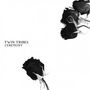 Text: "TWIN TRIBES CEREMONY". Drei schwarze Rosen auf weißem Hintergrund, minimalistisches Design., CD