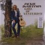 Texte: "JACKIE DeSHANNON GIRL OF YESTERDAY ACOUSTIC FOLK DEMOS". Eine Frau lehnt an einem Baum und hält eine Gitarre., LP