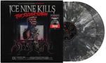 „ICE NINE KILLS - THE SILVER SCREAM“ steht oben, darunter eine Faust mit Messer. Vinyl-Schallplatten in Grau-Marmor.