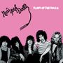 Texte: "New York Dolls", "Dawn of the Dolls". Fünf Männer posieren nebeneinander vor einem rosa Hintergrund., CD