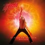 Logo: "Tyketto", Text: "Closer to the Sun Deluxe". Eine Person streckt sich vor einem leuchtenden, energischen Hintergrund., CD