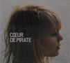 Text: CŒUR DE PIRATE. Profil einer Person mit blondem Haar, die zur Seite schaut., CD