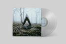 Text: "MOS". Klare Vinyl-Schallplatte mit Cover: Dreieckige Skulptur in nebligem Wald mit Moosboden., 2 LPs